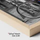 Tablou Auto Premium Mașinuță cu Graffiti – Artă Canvas Modernă cu Polski Fiat Retro și Izolare Cromatică pentru Hol, Living sau Birou