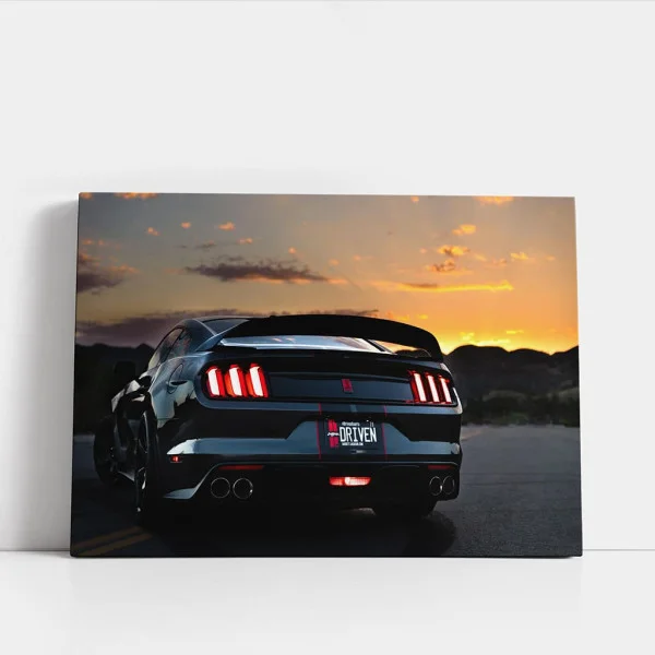 Tablou Auto Premium Forța la Asfințit – Canvas Stil Muscle Car cu Ford Mustang Shelby