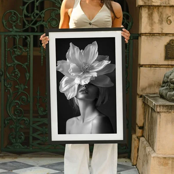 Tablou abstract înrămat portret artistic – Portretul Emoției, decor modern cu flori elegante pentru living