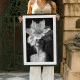 Tablou abstract înrămat portret artistic – Portretul Emoției, decor modern cu flori elegante pentru living
