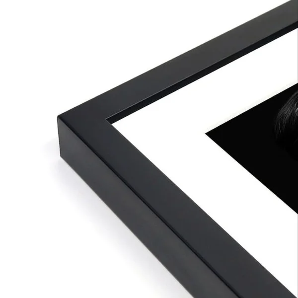Tablou abstract înrămat - Adevar Senzual, perfect pentru living, birou, hol