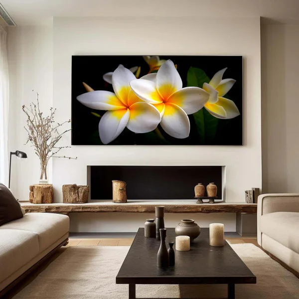 Tablou cu Flori pentru Dormitor - Plumeria Alb cu Galben, Eleganță Exotică